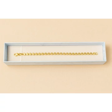 Arany Karkötő Kocka Motívummal